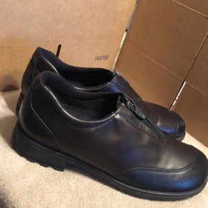 MUNRO By Munro American Mary Janes size 8.5M